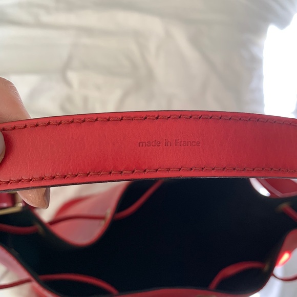 Louis Vuitton Large Epi Noe Bag In Red - Picture 13 of 16